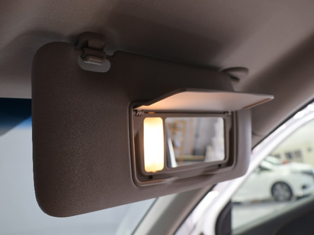 ホンダ ヴェゼル １．５ ハイブリッド Ｚ ホンダセンシング ４ＷＤ R2年 (関東) 99