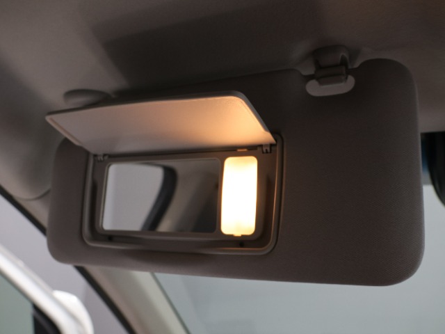 ホンダ ヴェゼル １．５ ハイブリッド Ｚ ホンダセンシング ４ＷＤ R2年 (関東) 99