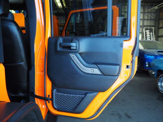 ジープ ラングラー　アンリミテッド アンリミテッド オレンジ ４ＷＤ H25年 (関東) 99