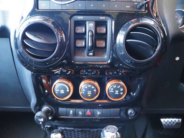 ジープ ラングラー　アンリミテッド アンリミテッド オレンジ ４ＷＤ H25年 (関東) 99