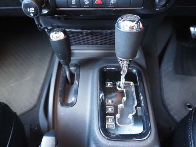 ジープ ラングラー　アンリミテッド アンリミテッド オレンジ ４ＷＤ H25年 (関東) 99