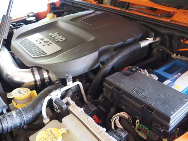 ジープ ラングラー　アンリミテッド アンリミテッド オレンジ ４ＷＤ H25年 (関東) 99