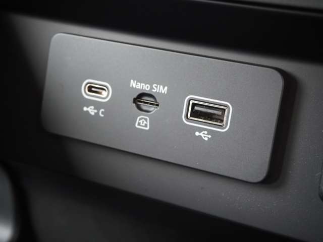 ランドローバー ディフェンダー １１０ ２．０Ｌ Ｐ３００ ４ＷＤ R2年 (関東) 99