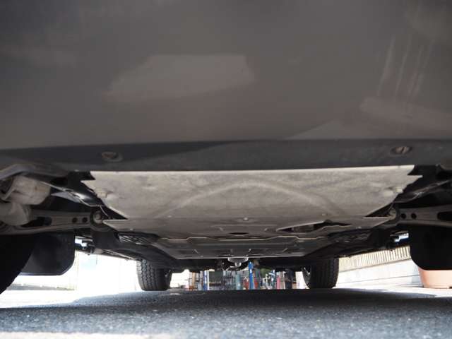 ランドローバー ディフェンダー １１０ ２．０Ｌ Ｐ３００ ４ＷＤ R2年 (関東) 99