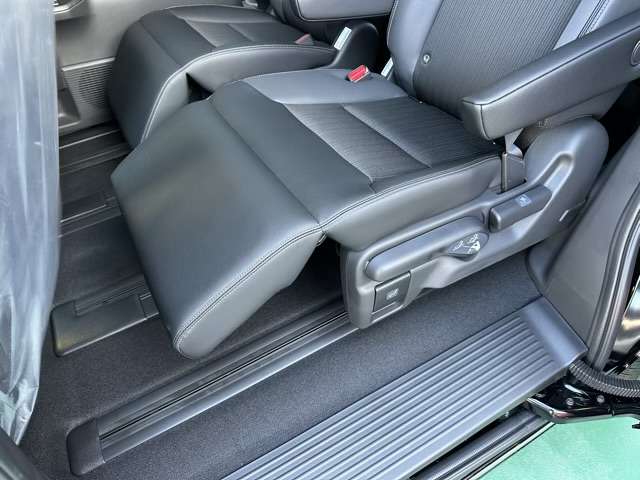 ホンダ ステップワゴン　ハイブリッド ２．０ Ｅ：ＨＥＶ スパーダ R7年 (東海) 99