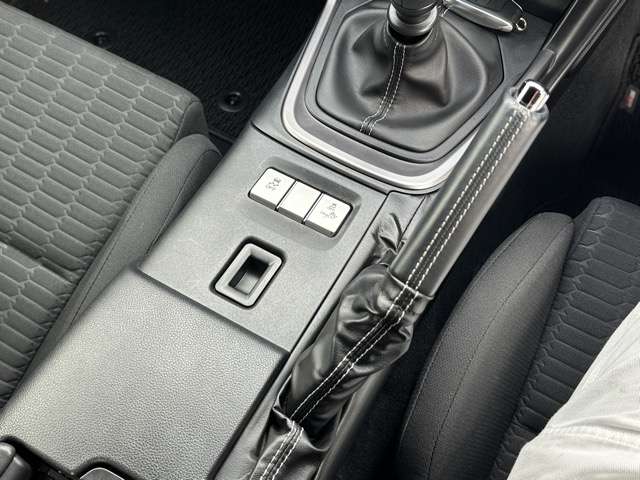 トヨタ ＧＲ８６ ２．４ ＳＺ R5年 (東海) 99