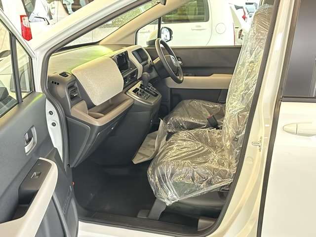 ホンダ フリード　ハイブリッド １．５ Ｅ：ＨＥＶ エアー R6年 (東海) 99