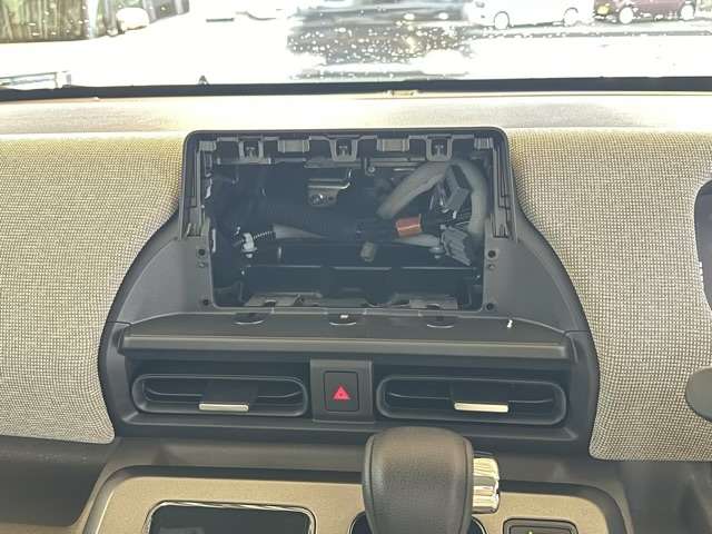 ホンダ フリード　ハイブリッド １．５ Ｅ：ＨＥＶ エアー R6年 (東海) 99