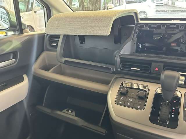 ホンダ フリード　ハイブリッド １．５ Ｅ：ＨＥＶ エアー R6年 (東海) 99