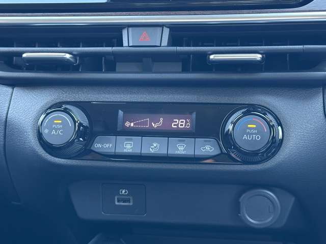 日産 ノートオーラ １．２ Ｇ レザーエディション R5年 (東海) 99