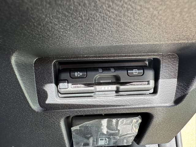 日産 ノートオーラ １．２ Ｇ レザーエディション R4年 (東海) 99