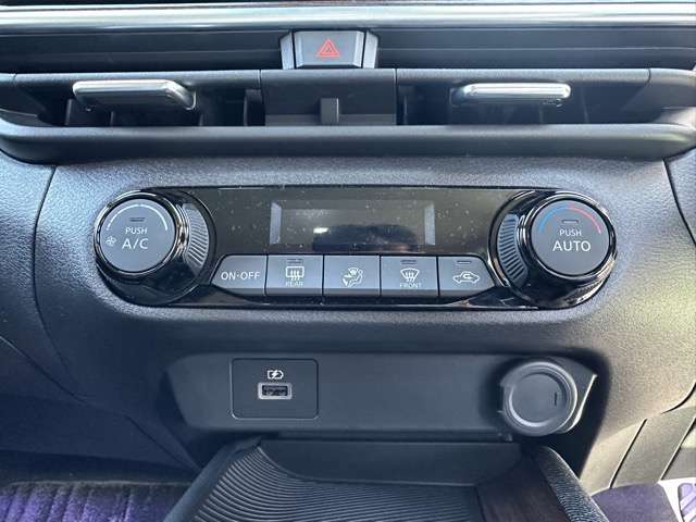 日産 ノートオーラ １．２ Ｇ レザーエディション R4年 (東海) 99