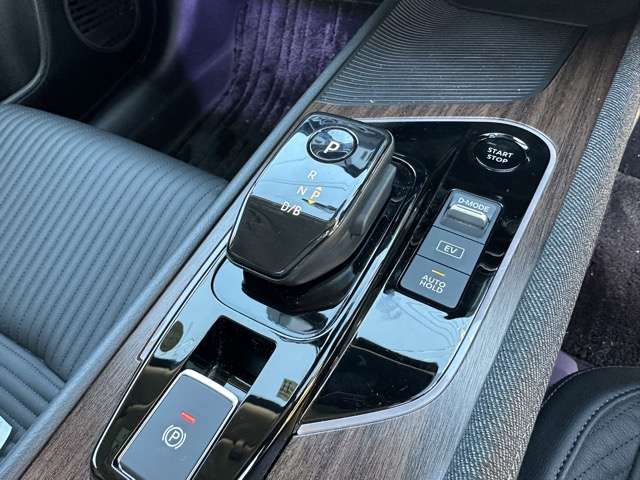 日産 ノートオーラ １．２ Ｇ レザーエディション R4年 (東海) 99