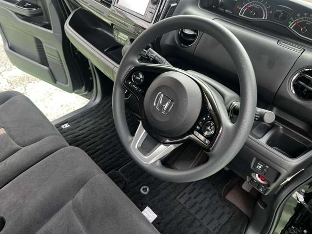 ホンダ Ｎ　ＢＯＸ カスタム ６６０ Ｇ スロープ Ｌ ホンダセンシング 車イス専用装備装着車 H30年 (関東) 99