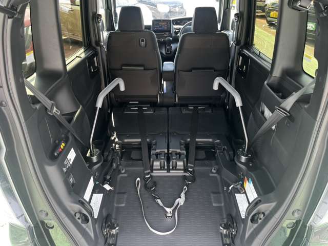 ホンダ Ｎ　ＢＯＸ カスタム ６６０ Ｇ スロープ Ｌ ホンダセンシング 車イス専用装備装着車 H30年 (関東) 99