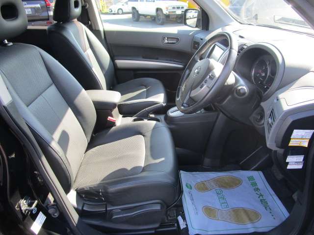 日産 エクストレイル ２．０ ２０Ｘ ４ＷＤ H21年 (関東) 99