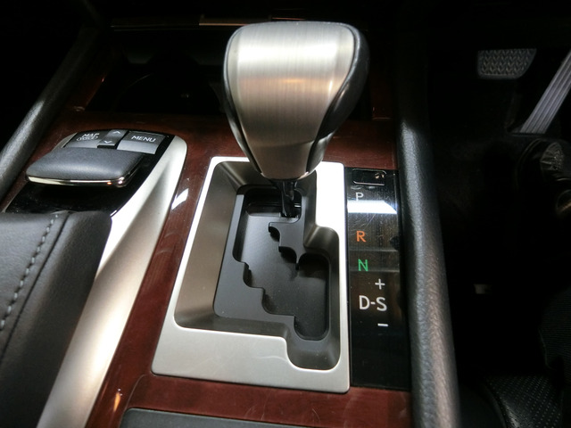 レクサス ＬＳハイブリッド ６００Ｈ バージョンＣ Ｉパッケージ ４ＷＤ H24年 (中国) 99