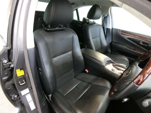 レクサス ＬＳハイブリッド ６００Ｈ バージョンＣ Ｉパッケージ ４ＷＤ H24年 (中国) 99