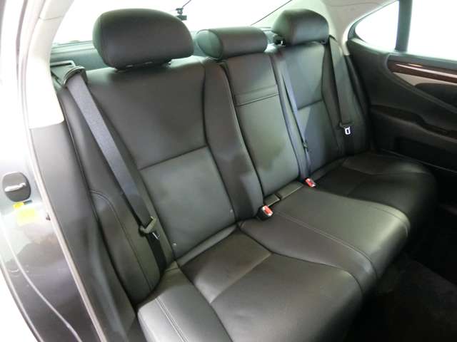 レクサス ＬＳハイブリッド ６００Ｈ バージョンＣ Ｉパッケージ ４ＷＤ H24年 (中国) 99