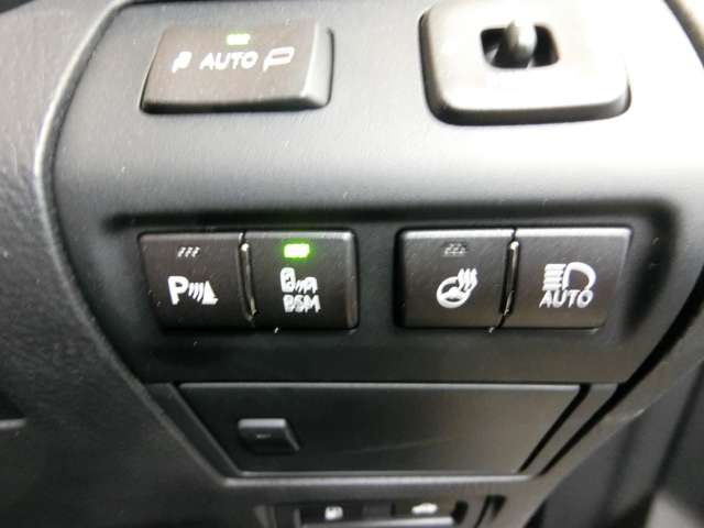 レクサス ＬＳハイブリッド ６００Ｈ バージョンＣ Ｉパッケージ ４ＷＤ H24年 (中国) 99