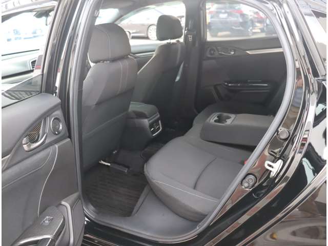 ホンダ シビック １．５ H29年 (関東) 99