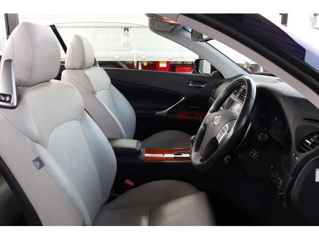 レクサス ＩＳコンバーチブル ２５０Ｃ バージョンＬ H25年 (東海) 99