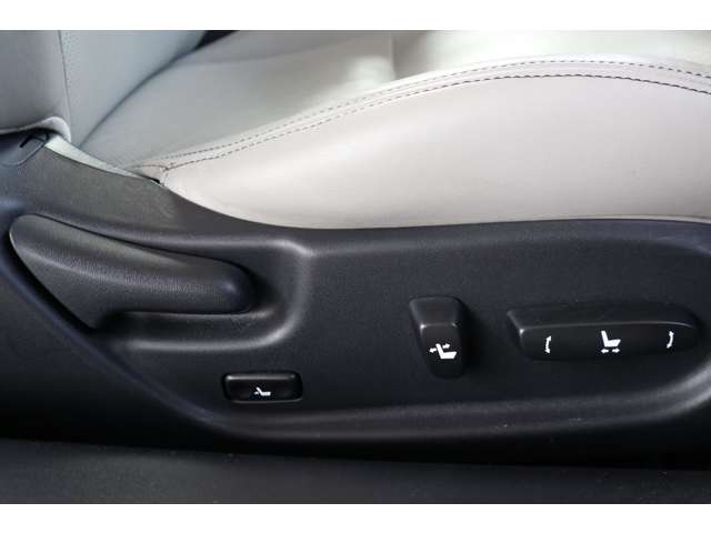 レクサス ＩＳコンバーチブル ２５０Ｃ バージョンＬ H25年 (東海) 99