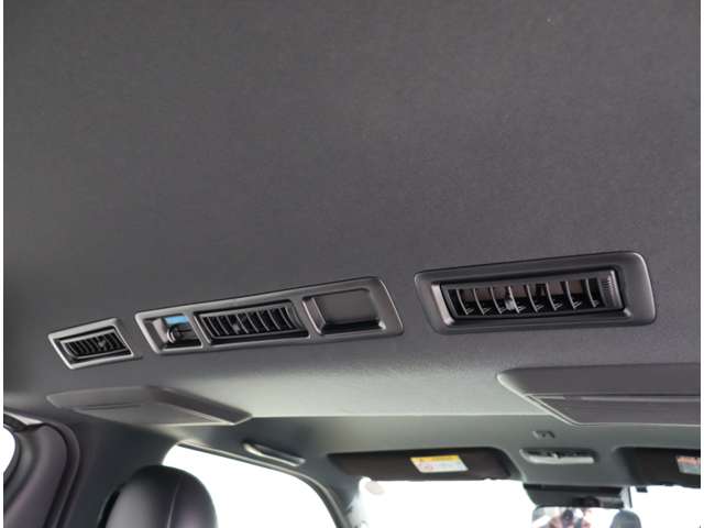 トヨタ ハイエースバン ２．０ スーパーＧＬ ダークプライムＩＩ ロングボディ R4年 (関東) 99