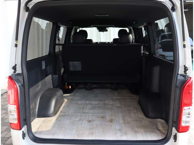 トヨタ ハイエースバン ２．０ スーパーＧＬ ダークプライムＩＩ ロングボディ R4年 (関東) 99