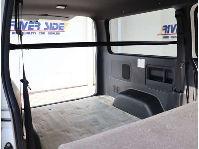 トヨタ ハイエースバン ２．０ スーパーＧＬ ダークプライムＩＩ ロングボディ R4年 (関東) 99