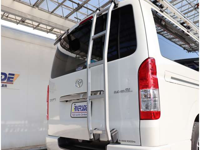トヨタ ハイエースバン ２．０ スーパーＧＬ ダークプライムＩＩ ロングボディ R4年 (関東) 99