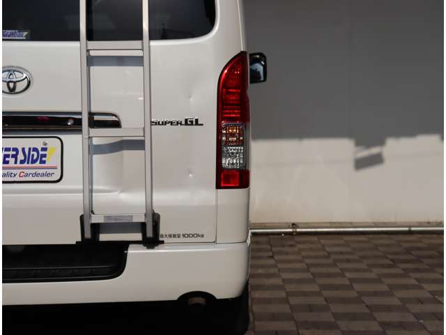 トヨタ ハイエースバン ２．０ スーパーＧＬ ダークプライムＩＩ ロングボディ R4年 (関東) 99