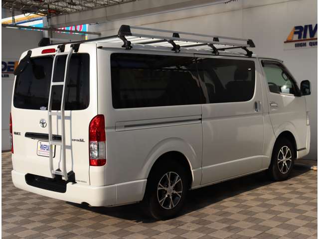 トヨタ ハイエースバン ２．０ スーパーＧＬ ダークプライムＩＩ ロングボディ R4年 (関東) 99