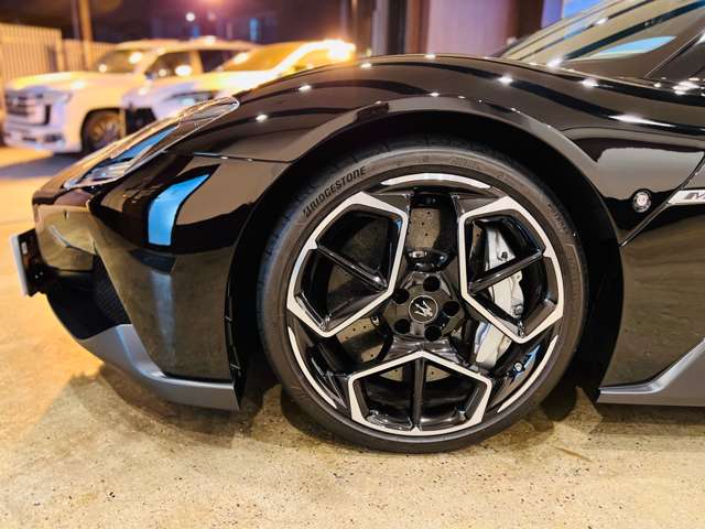 マセラティ ＭＣ２０ ３．０ R4年 (東海) 99