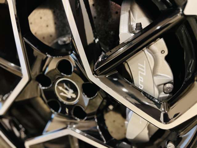 マセラティ ＭＣ２０ ３．０ R4年 (東海) 99