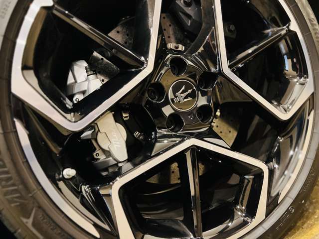 マセラティ ＭＣ２０ ３．０ R4年 (東海) 99