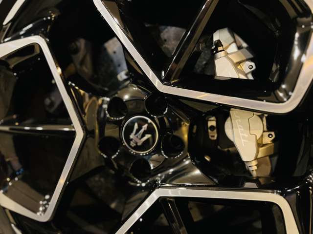 マセラティ ＭＣ２０ ３．０ R4年 (東海) 99