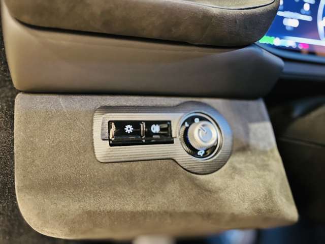 マセラティ ＭＣ２０ ３．０ R4年 (東海) 99