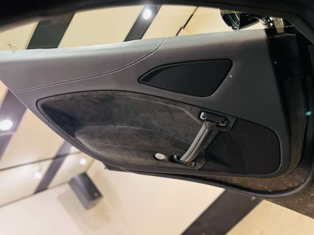 マセラティ ＭＣ２０ ３．０ R4年 (東海) 99