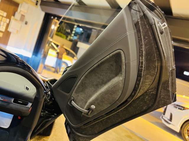 マセラティ ＭＣ２０ ３．０ R4年 (東海) 99