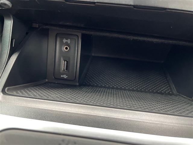 フォルクスワーゲン ゴルフ ＴＳＩ　コンフォートライン　マイスター R1年 (東北) 99