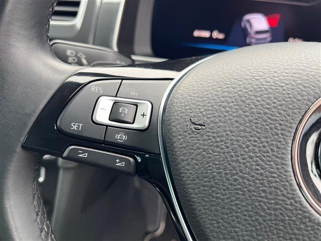 フォルクスワーゲン ゴルフ ＴＳＩ　コンフォートライン　マイスター R1年 (東北) 99