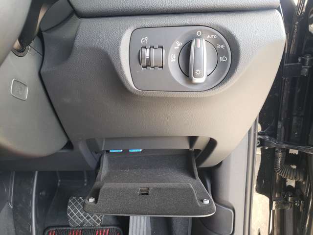 アウディ Ｑ３ ２．０ ＴＦＳＩ クワトロ １８０ＰＳ ４ＷＤ H28年 (東北) 99