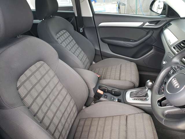 アウディ Ｑ３ ２．０ ＴＦＳＩ クワトロ １８０ＰＳ ４ＷＤ H28年 (東北) 99