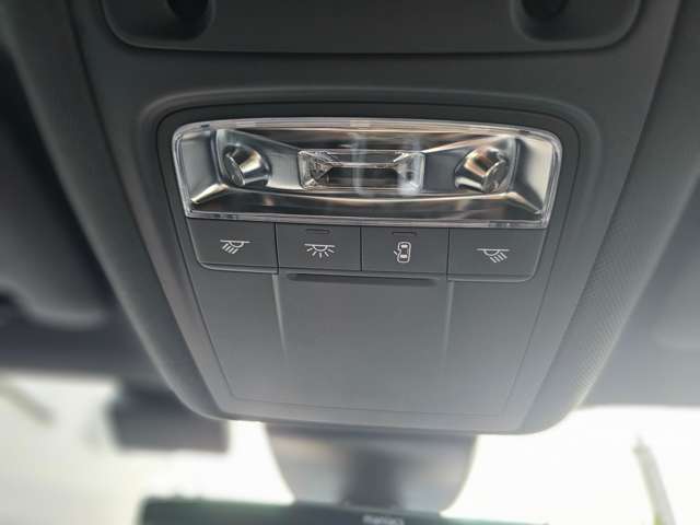 アウディ Ａ３　スポーツバック Ｓライン　ダイナミックリミテッド R1年 (東北) 99