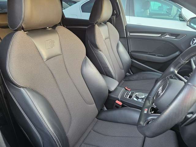 アウディ Ａ３　スポーツバック Ｓライン　ダイナミックリミテッド R1年 (東北) 99