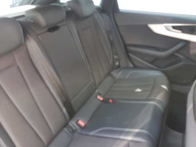 アウディ Ａ４　アバント ４５ ＴＦＳＩ クワトロ スポーツ Ｓラインパッケージ ４ＷＤ R1年 (東北) 99