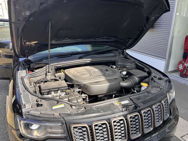 ジープ グランドチェロキー ７５ＴＨ アニバーサリー エディション ４ＷＤ H28年 (東北) 99