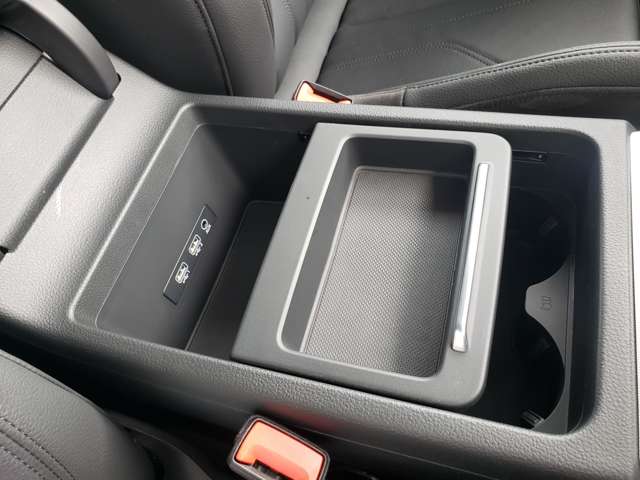 アウディ Ｑ５ ４０ ＴＤＩ クワトロ スポーツ ディーゼルターボ ４ＷＤ R1年 (東北) 99