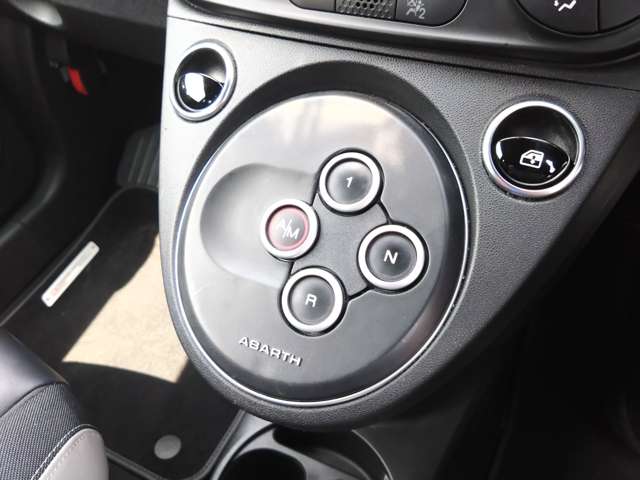 アバルト ５９５ コンペティツィオーネ R1年 (東北) 99